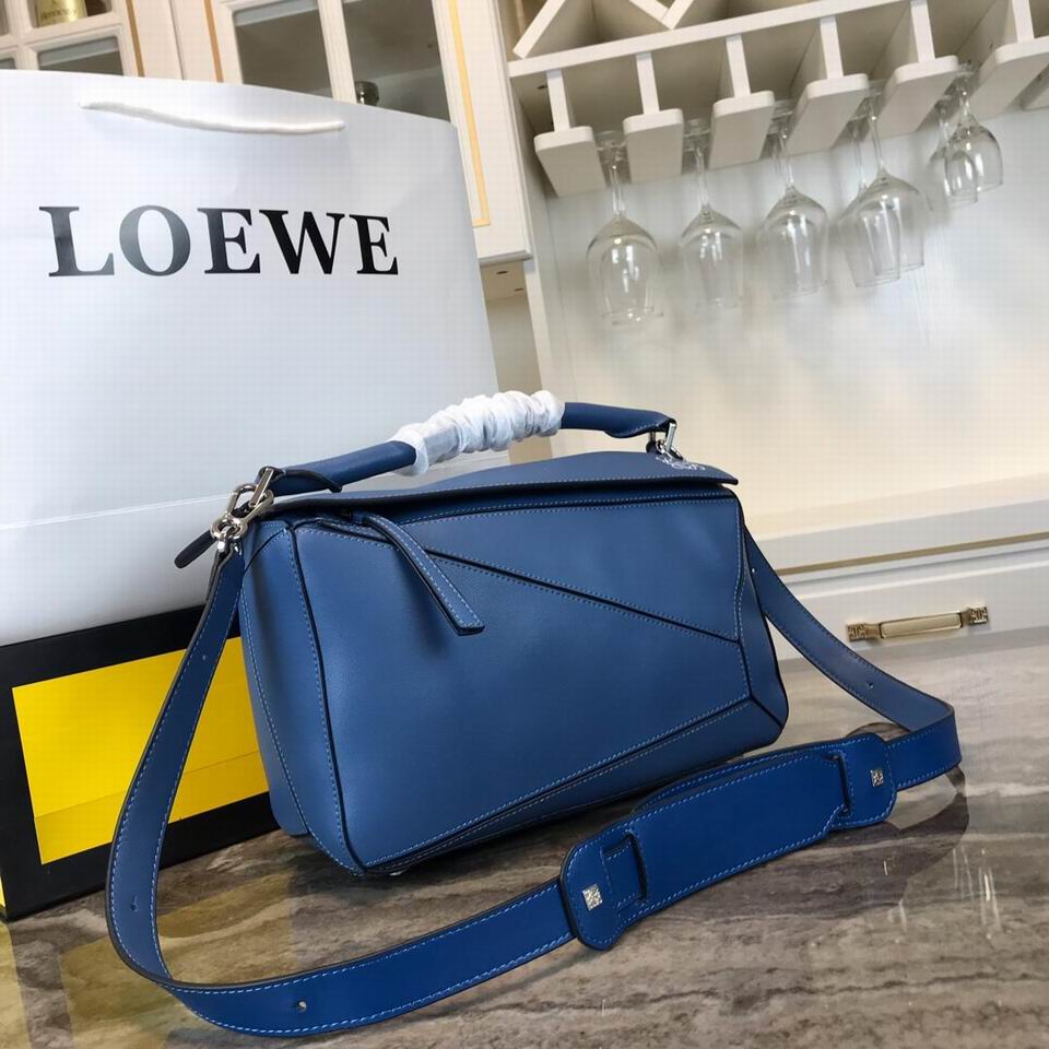 Loewe Handbag 185